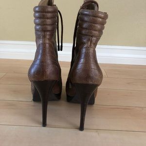Jessica Simpson boots